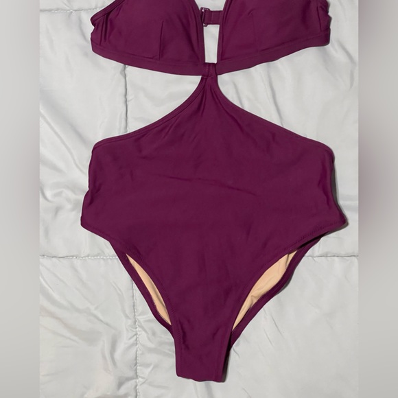 J. Crew Berry Plum Cutout Monokini One Piece Swimsuit. Size US 4 - Picture 3 of 9
